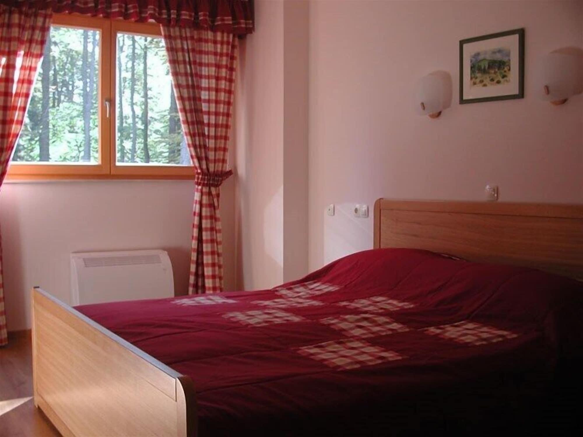 อพาร์ตโฮเต็ล สเนซนา คราลิจา Aparthotel Stubicke Toplice ภายนอก รูปภาพ