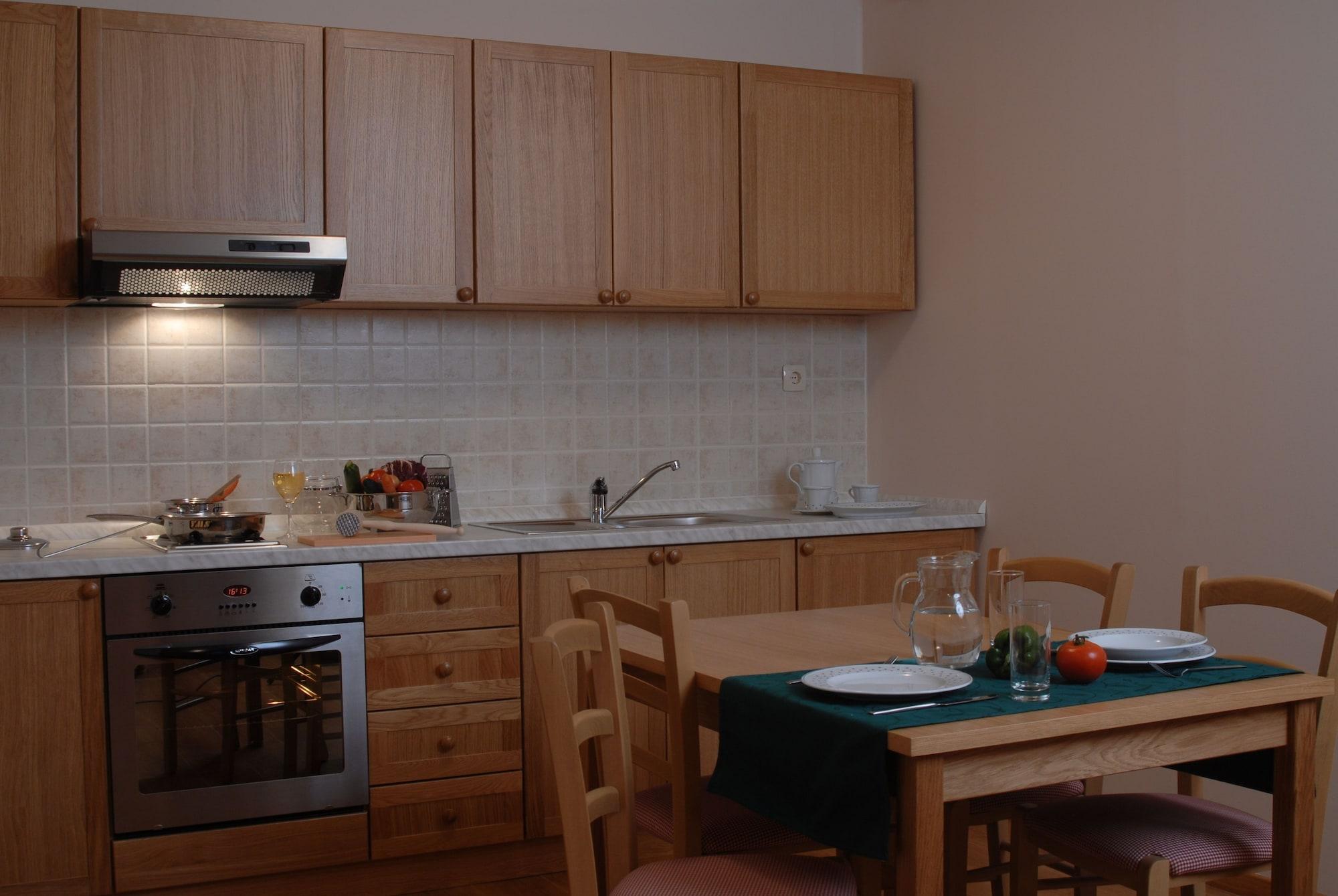 อพาร์ตโฮเต็ล สเนซนา คราลิจา Aparthotel Stubicke Toplice ภายนอก รูปภาพ