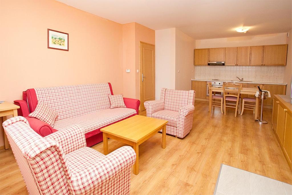 อพาร์ตโฮเต็ล สเนซนา คราลิจา Aparthotel Stubicke Toplice ห้อง รูปภาพ