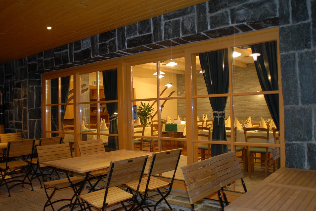อพาร์ตโฮเต็ล สเนซนา คราลิจา Aparthotel Stubicke Toplice ภายนอก รูปภาพ